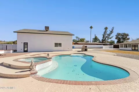Exterior - 3312 E Flower St, Phoenix, AZ 85018 photo 3 of 12