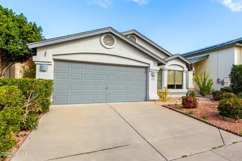 750 E Rosemonte Dr, Phoenix, AZ 85024
