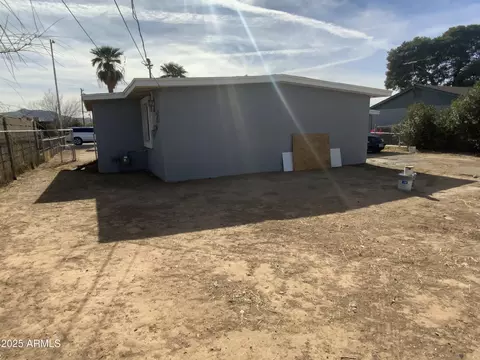 Exterior - 3748 W Mobile Ln, Phoenix, AZ 85041 photo 4 of 6