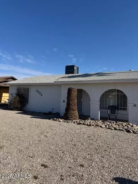 2323 N 49th Dr, Phoenix, AZ 85035