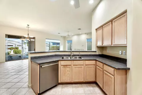 3830 E Carter Dr, Phoenix, AZ 85042 photo 7