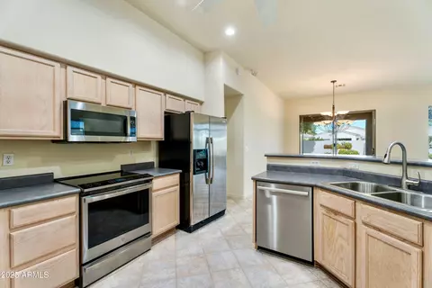 3830 E Carter Dr, Phoenix, AZ 85042 photo 5