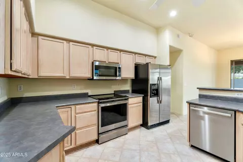 3830 E Carter Dr, Phoenix, AZ 85042 photo 6