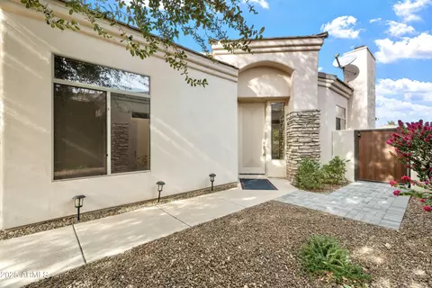 3830 E Carter Dr, Phoenix, AZ 85042 photo 4