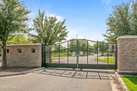 View/Area - 1693 E Dogwood Ln, Gilbert, AZ 85295 photo 1 of 4