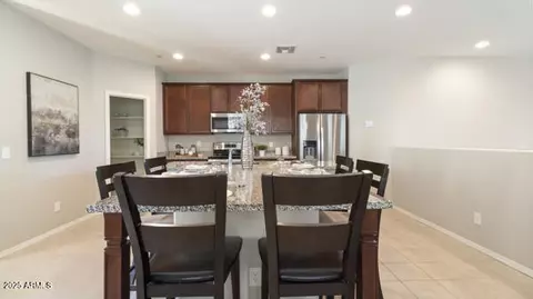 Entry Way - 1693 E Dogwood Ln, Gilbert, AZ 85295 photo 1 of 5