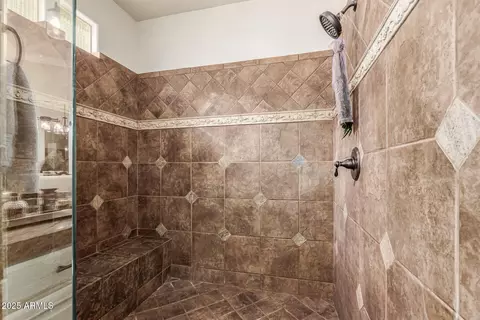 Bath - 3412 E Indigo Cir, Mesa, AZ 85213 photo 3 of 8