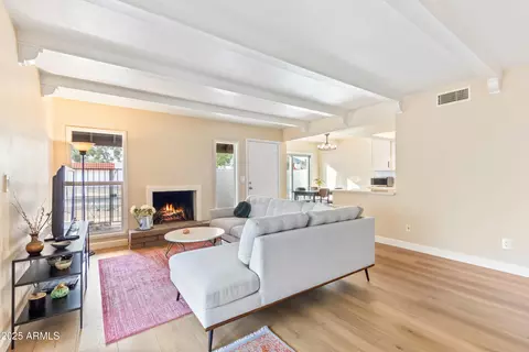 530 E Calavar Rd, Phoenix, AZ 85022 photo 9
