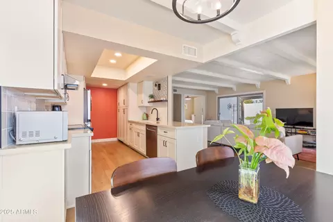 530 E Calavar Rd, Phoenix, AZ 85022 photo 12