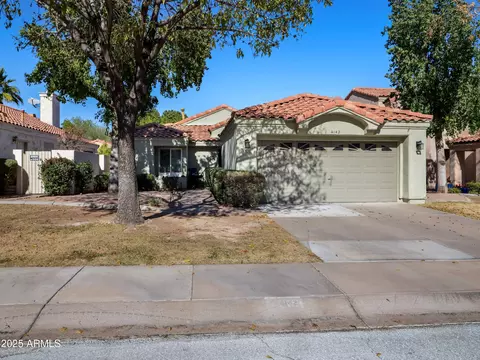 Exterior - 4142 E Sahuaro Dr, Phoenix, AZ 85028 photo 3 of 4