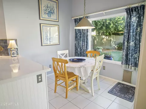 Dining - 4142 E Sahuaro Dr, Phoenix, AZ 85028 photo 1 of 1