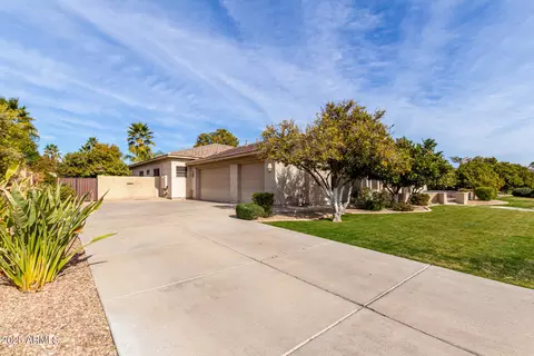3326 E Ivyglen Cir, Mesa, AZ 85213 photo 3