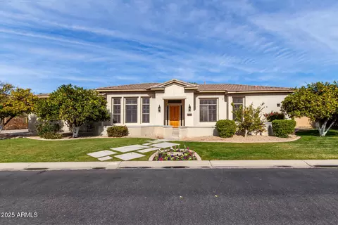 3326 E Ivyglen Cir, Mesa, AZ 85213