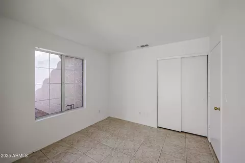 Bedroom - 2828 E Blackhawk Dr, Phoenix, AZ 85050 photo 1 of 2