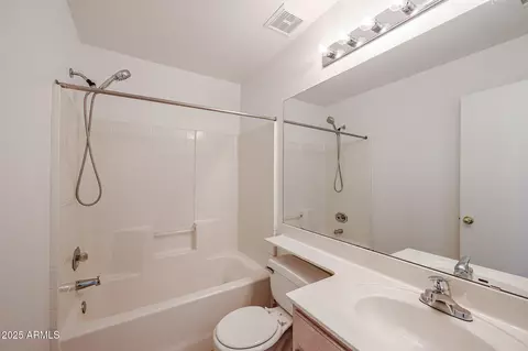 Bath - 2828 E Blackhawk Dr, Phoenix, AZ 85050 photo 3 of 3