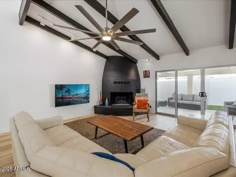 8626 E Mackenzie Dr, Scottsdale, AZ 85251