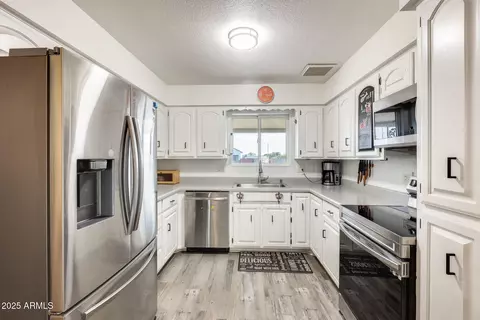 Kitchen - 6702 E Adobe St, Mesa, AZ 85205 photo 1 of 5