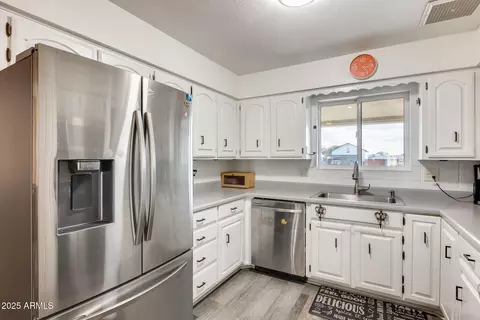 Kitchen - 6702 E Adobe St, Mesa, AZ 85205 photo 3 of 5