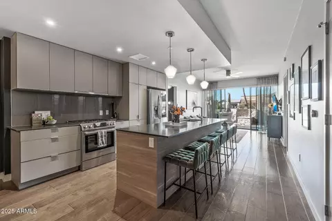 2300 E Campbell Ave #102, Phoenix, AZ 85016