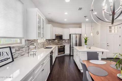 Kitchen - 1263 E Brookwood Ct, Phoenix, AZ 85048 photo 2 of 2