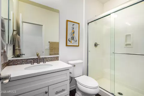Bath - 1263 E Brookwood Ct, Phoenix, AZ 85048 photo 3 of 3