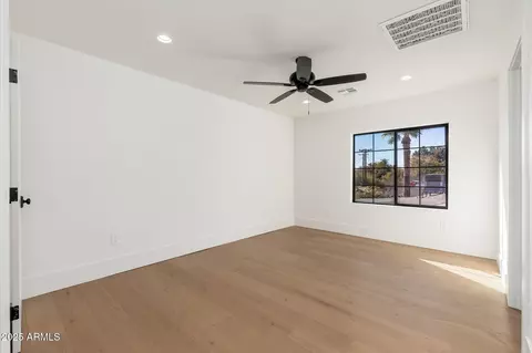 Bedroom - 3427 E Campbell Ave, Phoenix, AZ 85018 photo 5 of 6