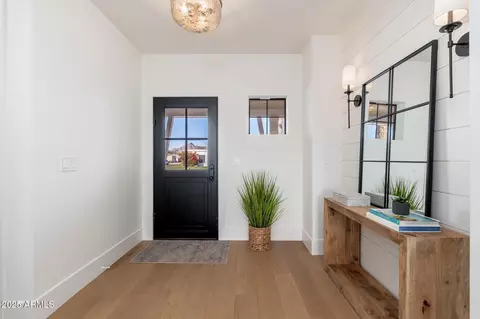 Entry Way - 3427 E Campbell Ave, Phoenix, AZ 85018 photo 1 of 3