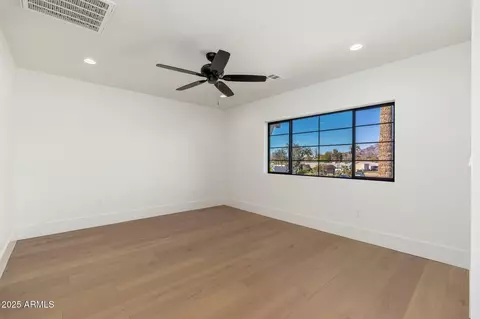 Bedroom - 3427 E Campbell Ave, Phoenix, AZ 85018 photo 3 of 6