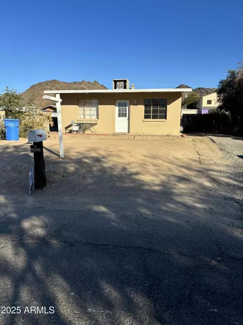 10025 N 13th Pl, Phoenix, AZ 85020