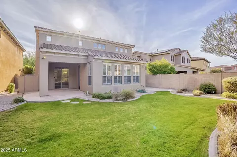 Exterior - 3982 E Sandpiper Dr, Phoenix, AZ 85050 photo 5 of 10