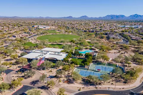 View/Area - 3982 E Sandpiper Dr, Phoenix, AZ 85050 photo 2 of 10