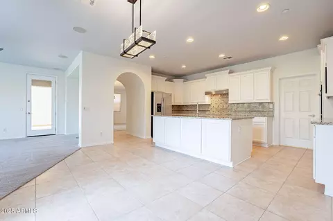 Other - 3982 E Sandpiper Dr, Phoenix, AZ 85050 photo 4 of 17