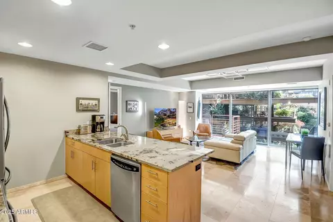 7131 E Rancho Vista Dr #3002, Scottsdale, AZ 85251