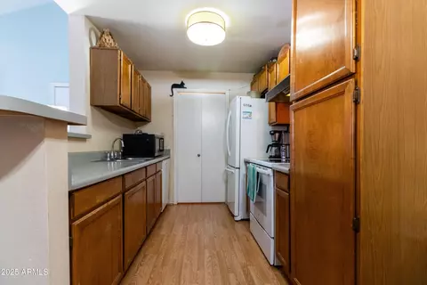 623 W Guadalupe Rd #232, Mesa, AZ 85210