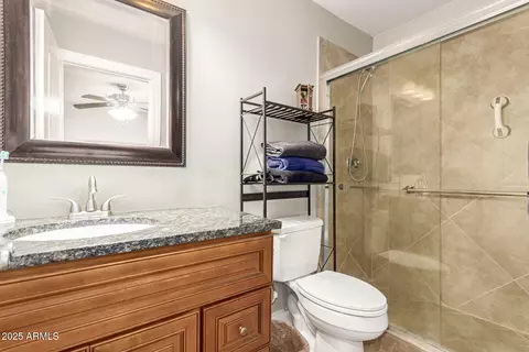 Bath - 4424 N 37th Ave, Phoenix, AZ 85019 photo 2 of 2