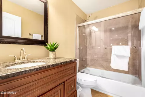 Bath - 4424 N 37th Ave, Phoenix, AZ 85019 photo 1 of 2