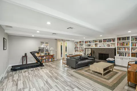 Living - 1632 E Maryland Ave, Phoenix, AZ 85016 photo 2 of 2