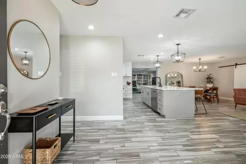 Entry Way - 1632 E Maryland Ave, Phoenix, AZ 85016 photo 1 of 2