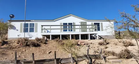 19861 E Trail Rd, Black Canyon City, AZ 85324