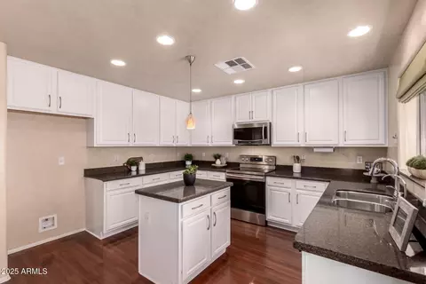 Kitchen - 6512 W Eagle Talon Trl, Phoenix, AZ 85083 photo 3 of 4