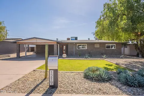 1219 E Seldon Ln, Phoenix, AZ 85020 photo 20
