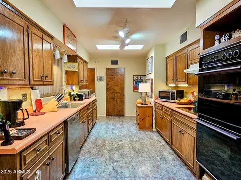 Kitchen - 66 Mohave Dr, Bisbee, AZ 85603 photo 2 of 2