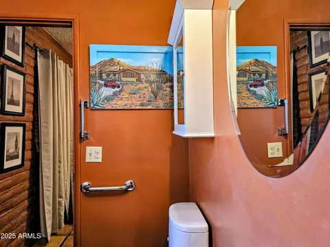 Bath - 66 Mohave Dr, Bisbee, AZ 85603 photo 2 of 4