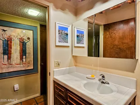 Bath - 66 Mohave Dr, Bisbee, AZ 85603 photo 3 of 4
