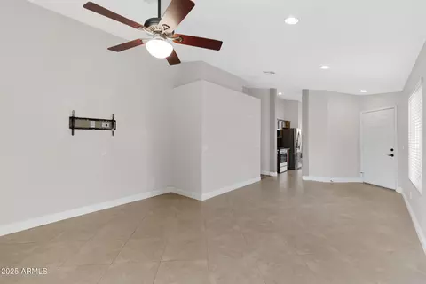 2023 E Glenhaven Dr, Phoenix, AZ 85048 photo 6