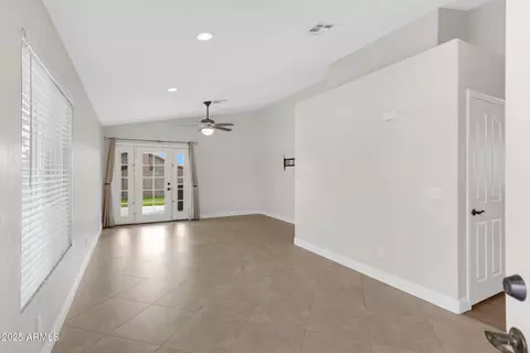 2023 E Glenhaven Dr, Phoenix, AZ 85048 photo 5