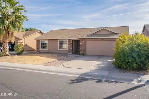2057 E Brooks St, Gilbert, AZ 85296