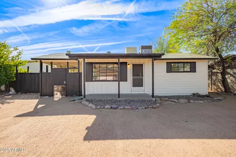 8215 E 2nd Ave, Mesa, AZ 85208