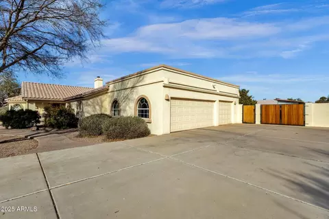 1902 E Bruce Ave, Gilbert, AZ 85234 photo 3