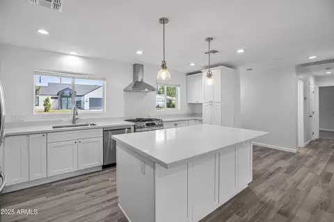 4825 E Piccadilly Rd, Phoenix, AZ 85018 photo 7
